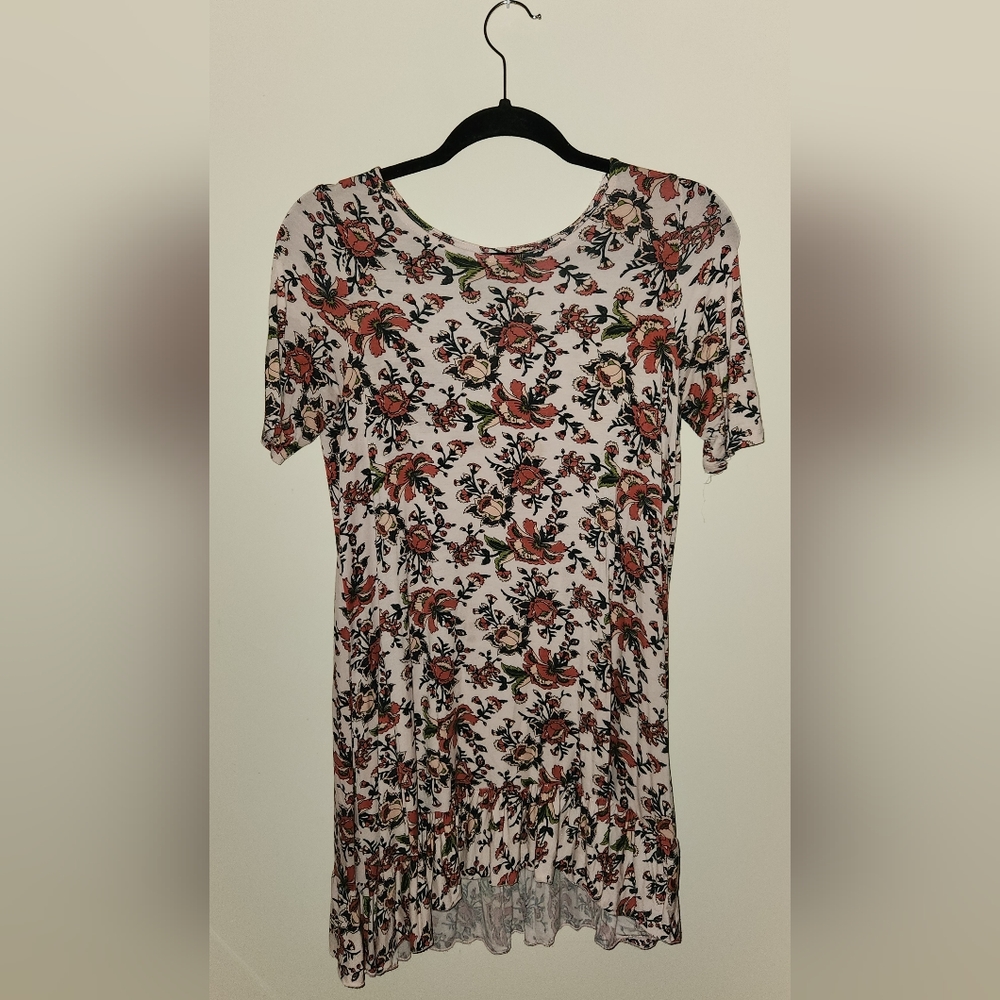 Agnes & Dora Floral Ruffle Tunic Size XS
